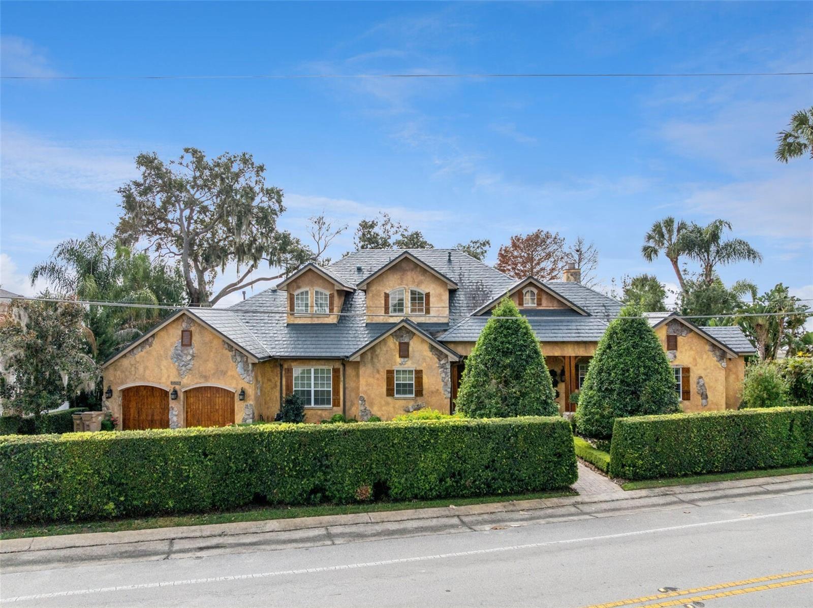 Image 2 of 58 For 1490 Lakeshore Drive