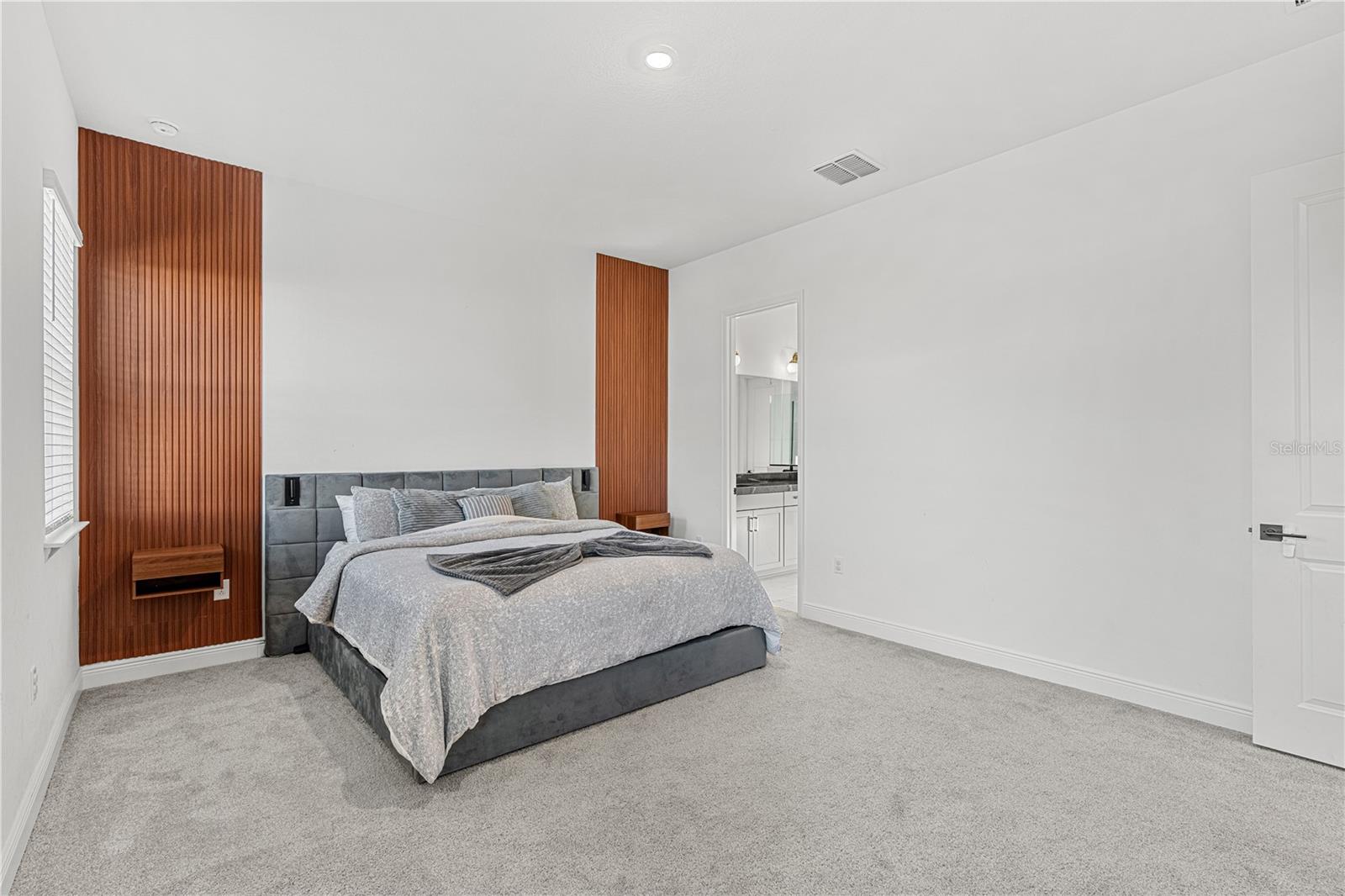 Image 26 of 74 For 3085 Expedition Drive