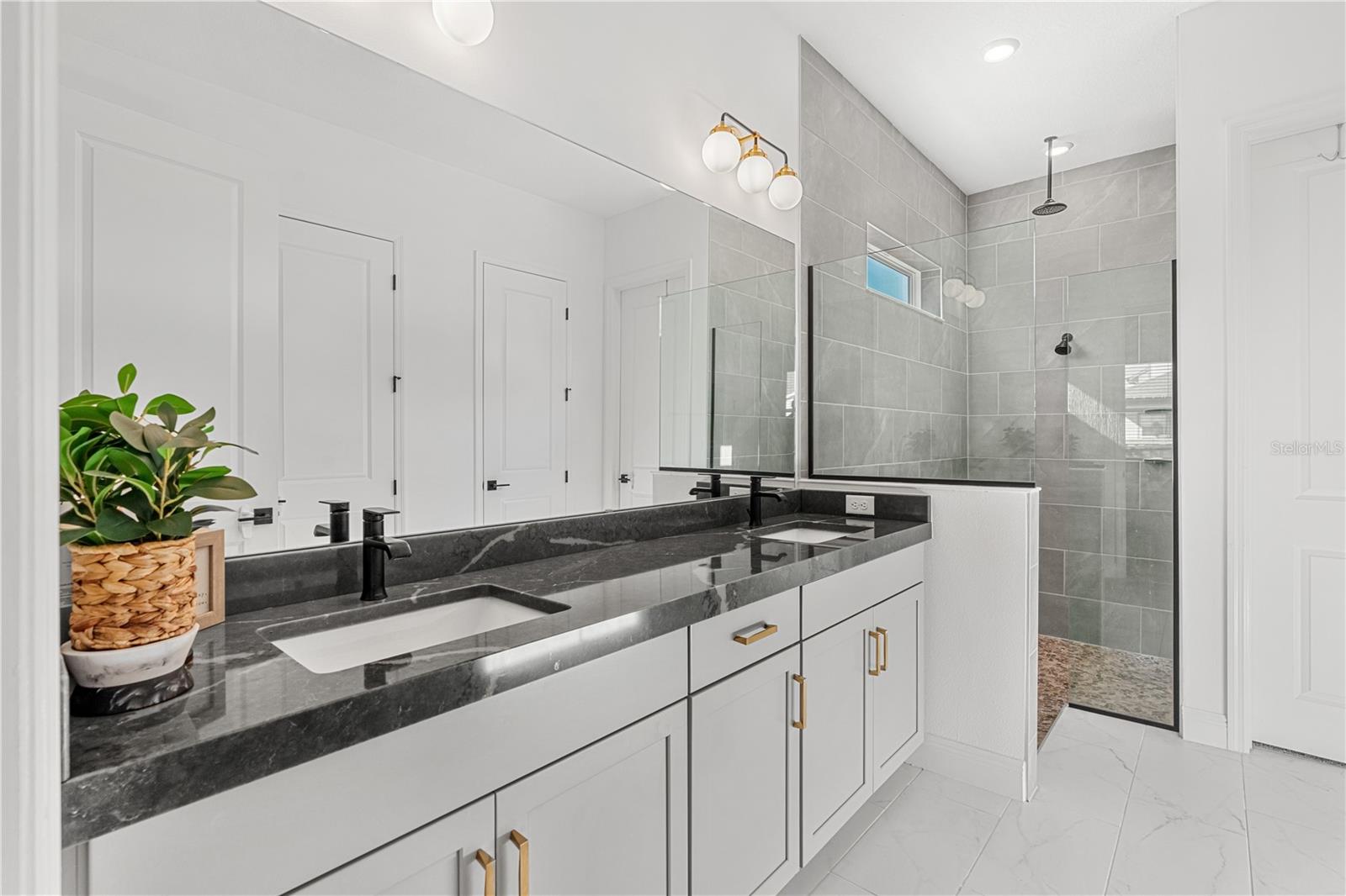 Image 27 of 74 For 3085 Expedition Drive