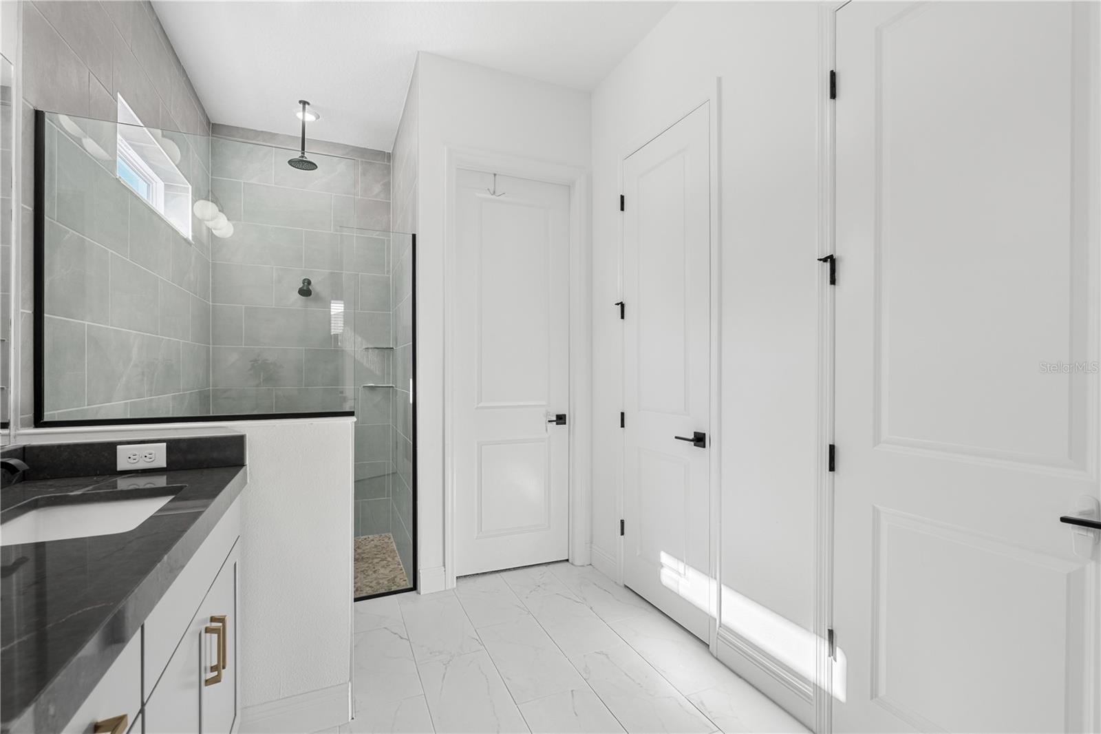 Image 28 of 74 For 3085 Expedition Drive