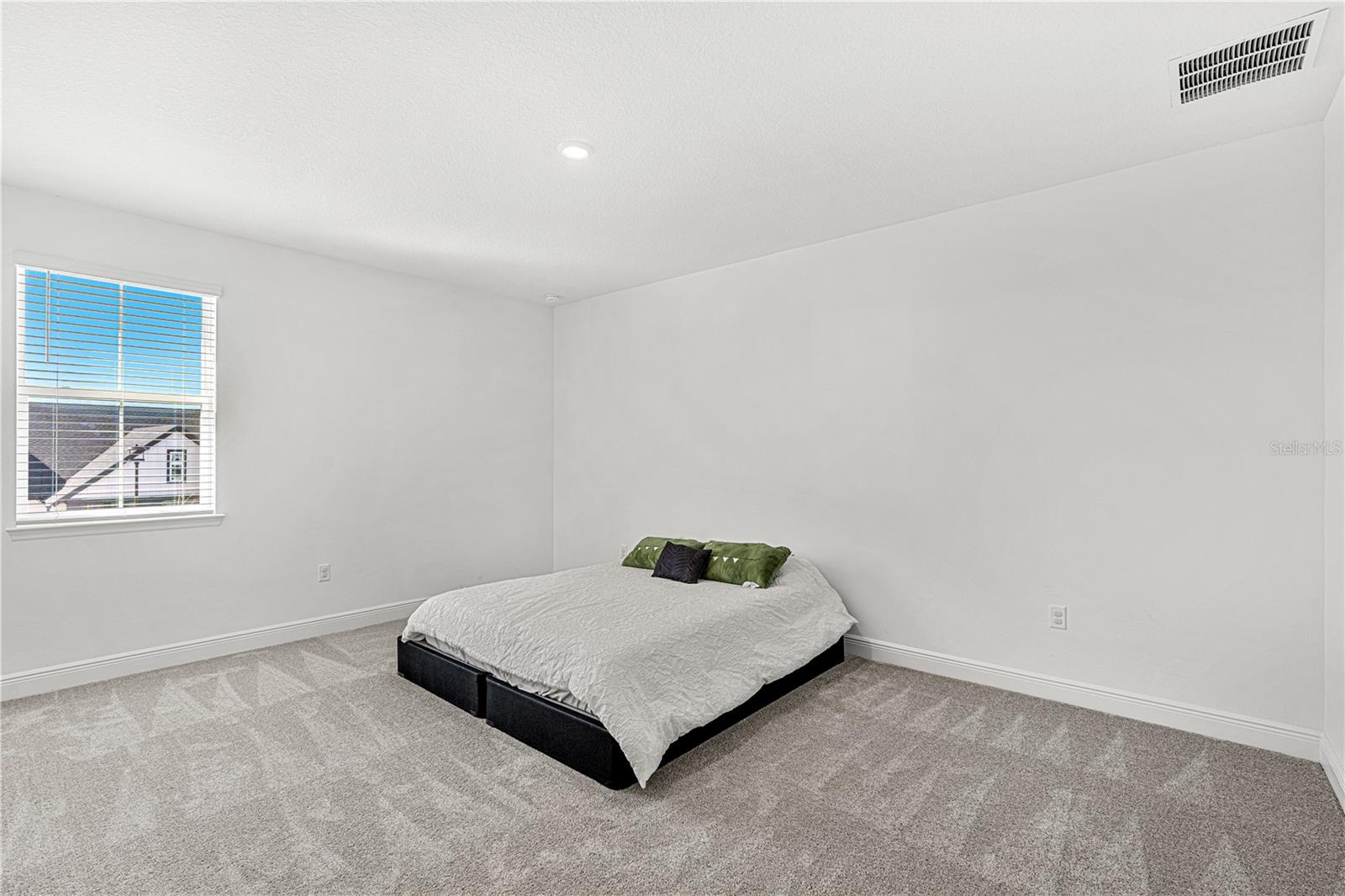 Image 36 of 74 For 3085 Expedition Drive