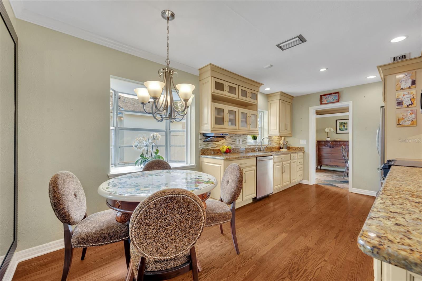 Image 7 of 28 For 1680 Palmer Avenue