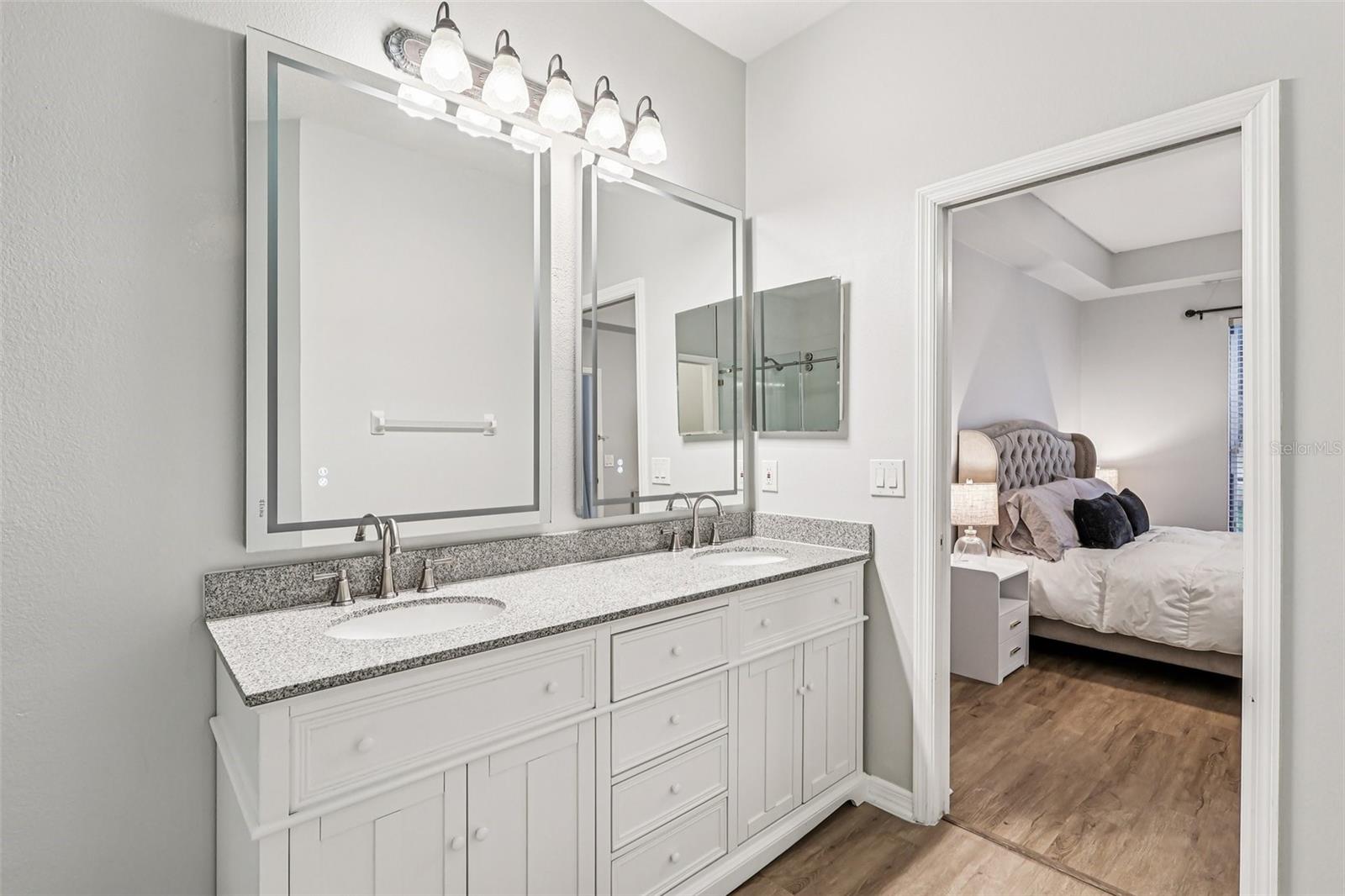 Image 15 of 34 For 221 Westmoreland Circle