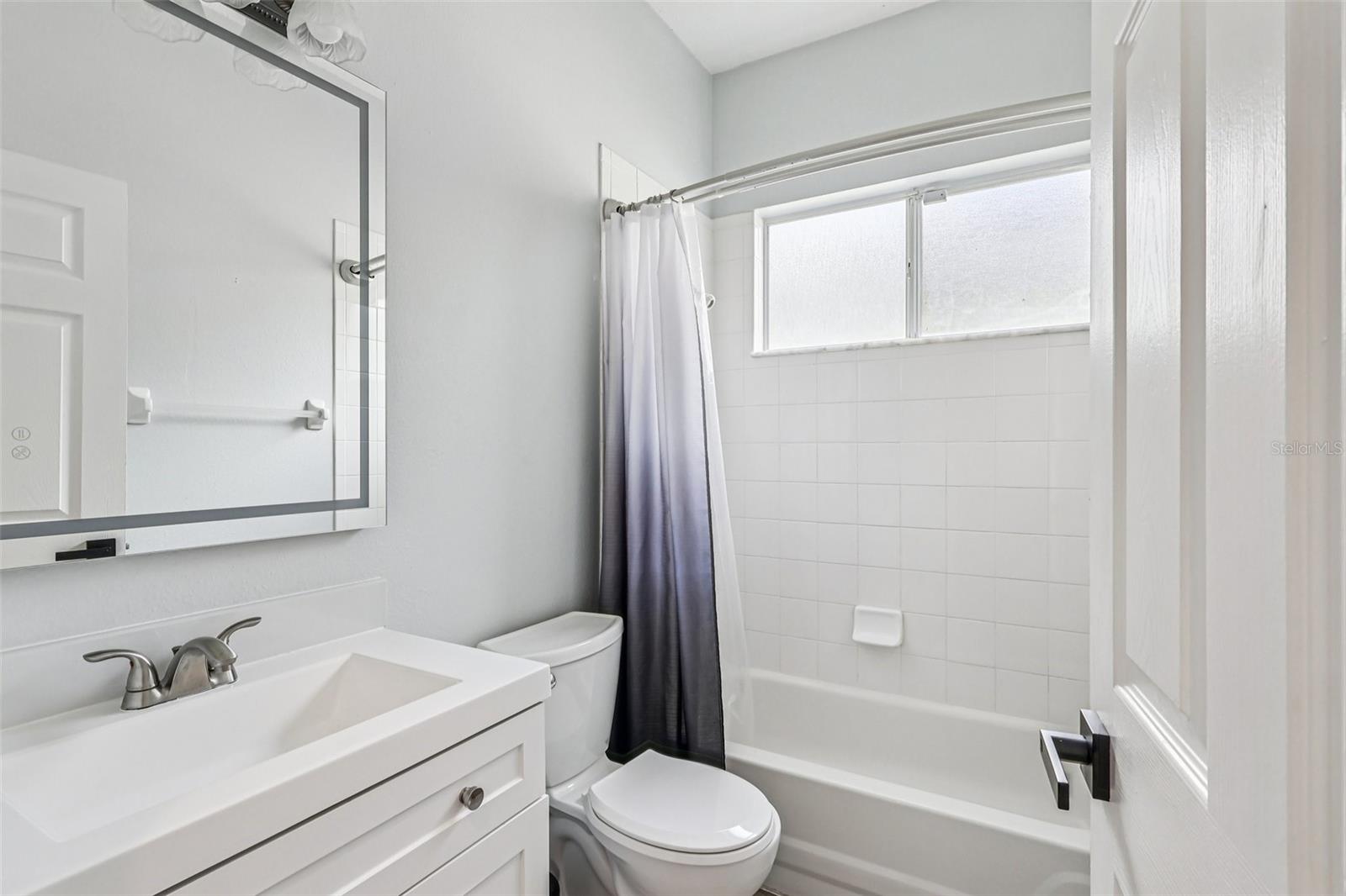 Image 23 of 34 For 221 Westmoreland Circle