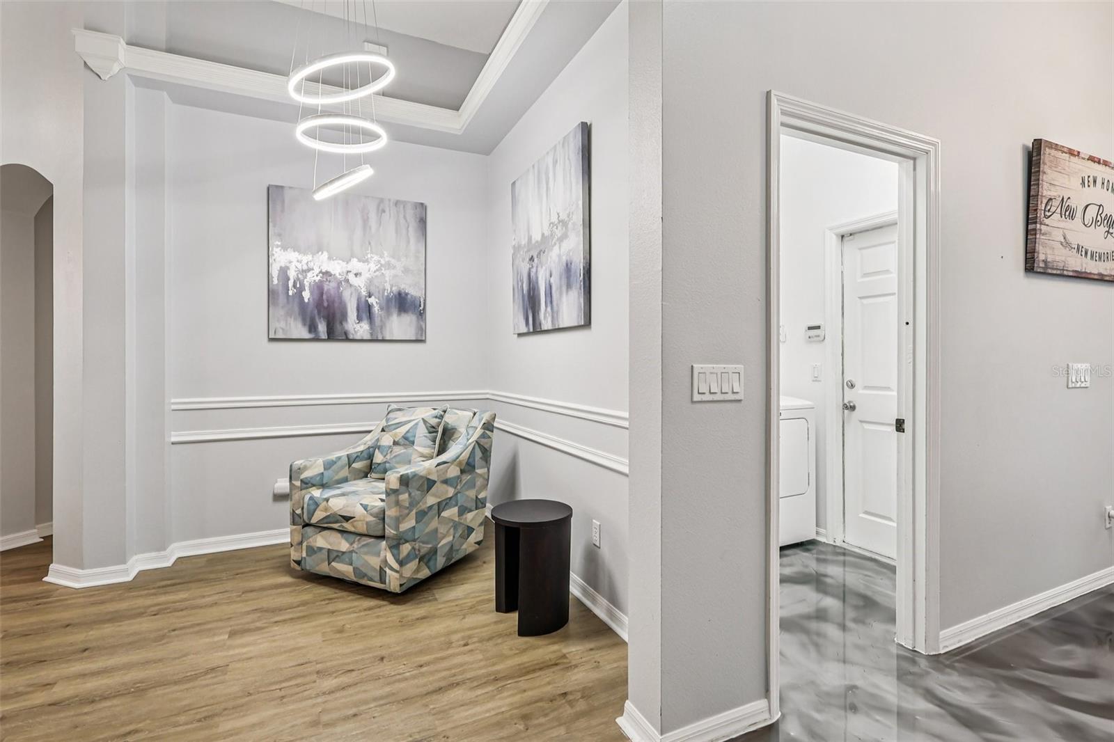 Image 24 of 34 For 221 Westmoreland Circle