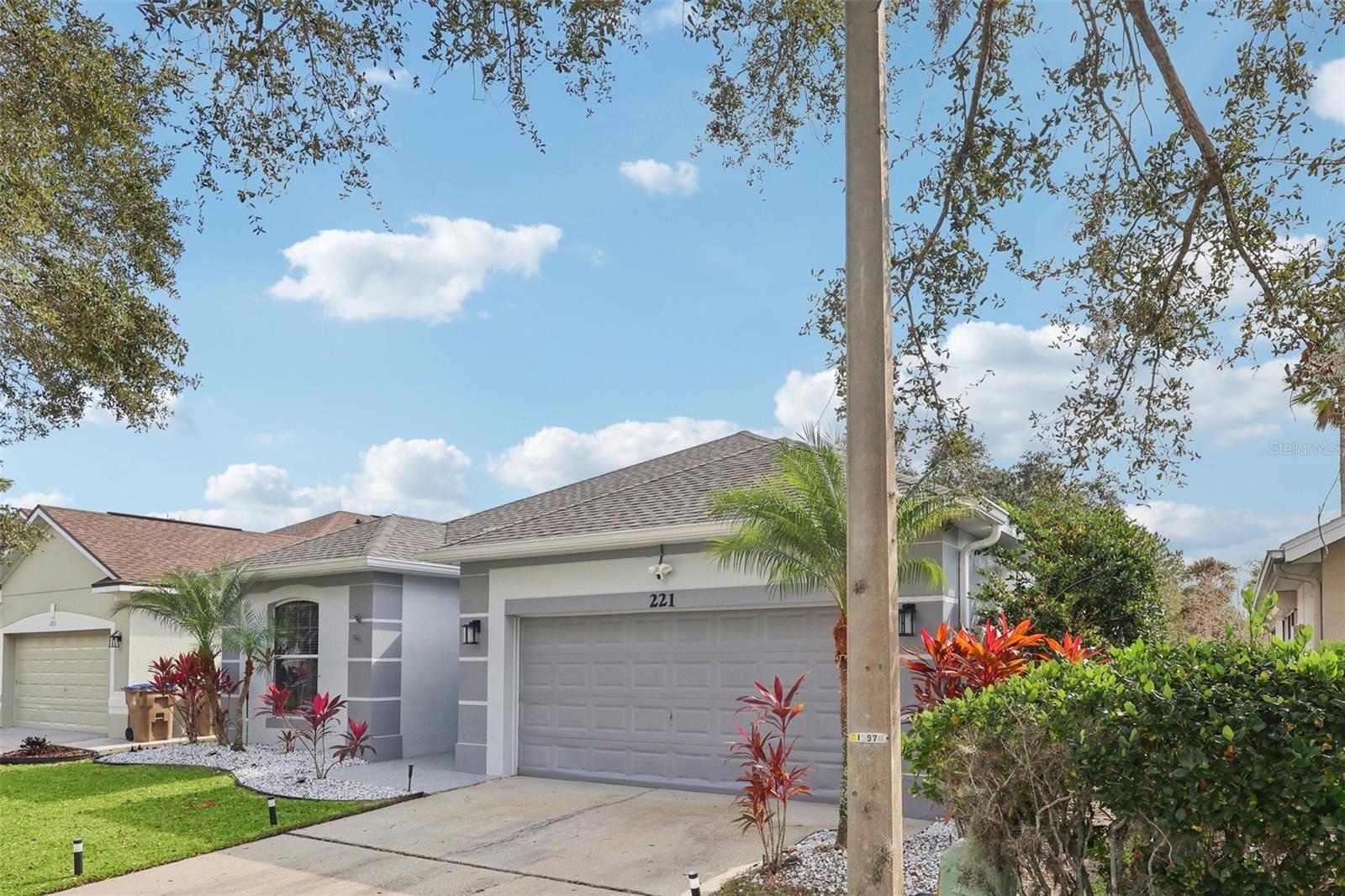 Image 32 of 34 For 221 Westmoreland Circle