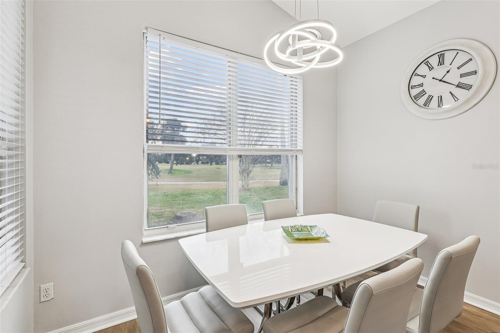 Image 5 of 34 For 221 Westmoreland Circle