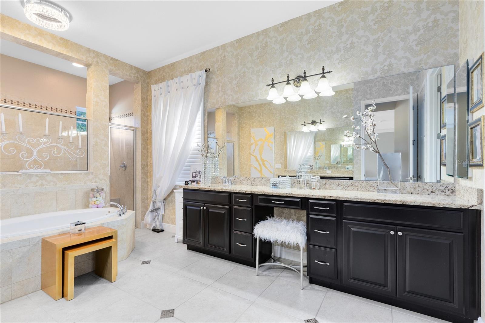 Image 18 of 65 For 14153 Corrigan Avenue