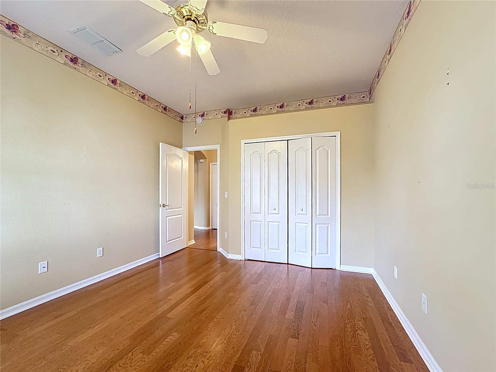 Image 27 of 46 For 2409 Twickingham Court