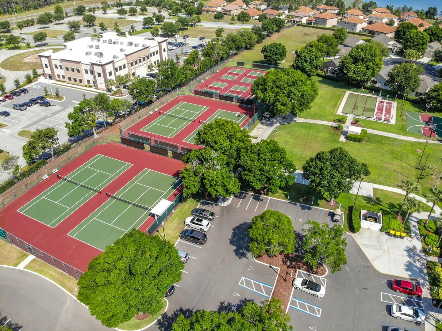 Image 46 of 46 For 2409 Twickingham Court