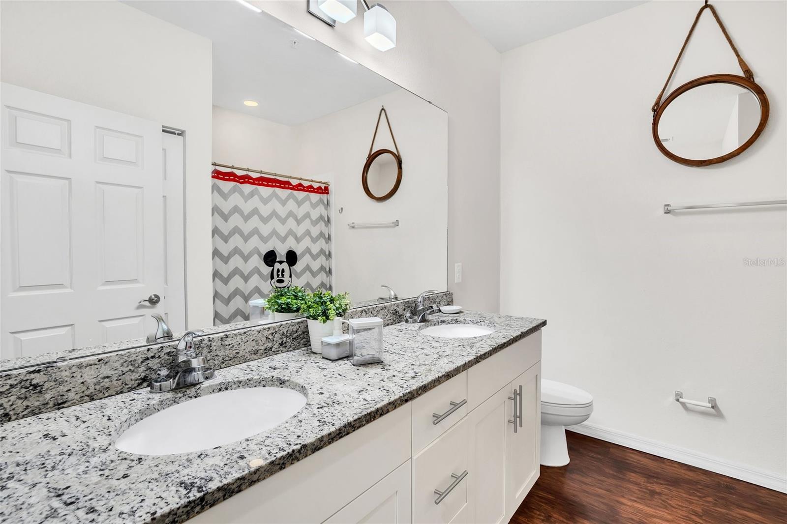 Image 13 of 25 For 8932 Shine Drive