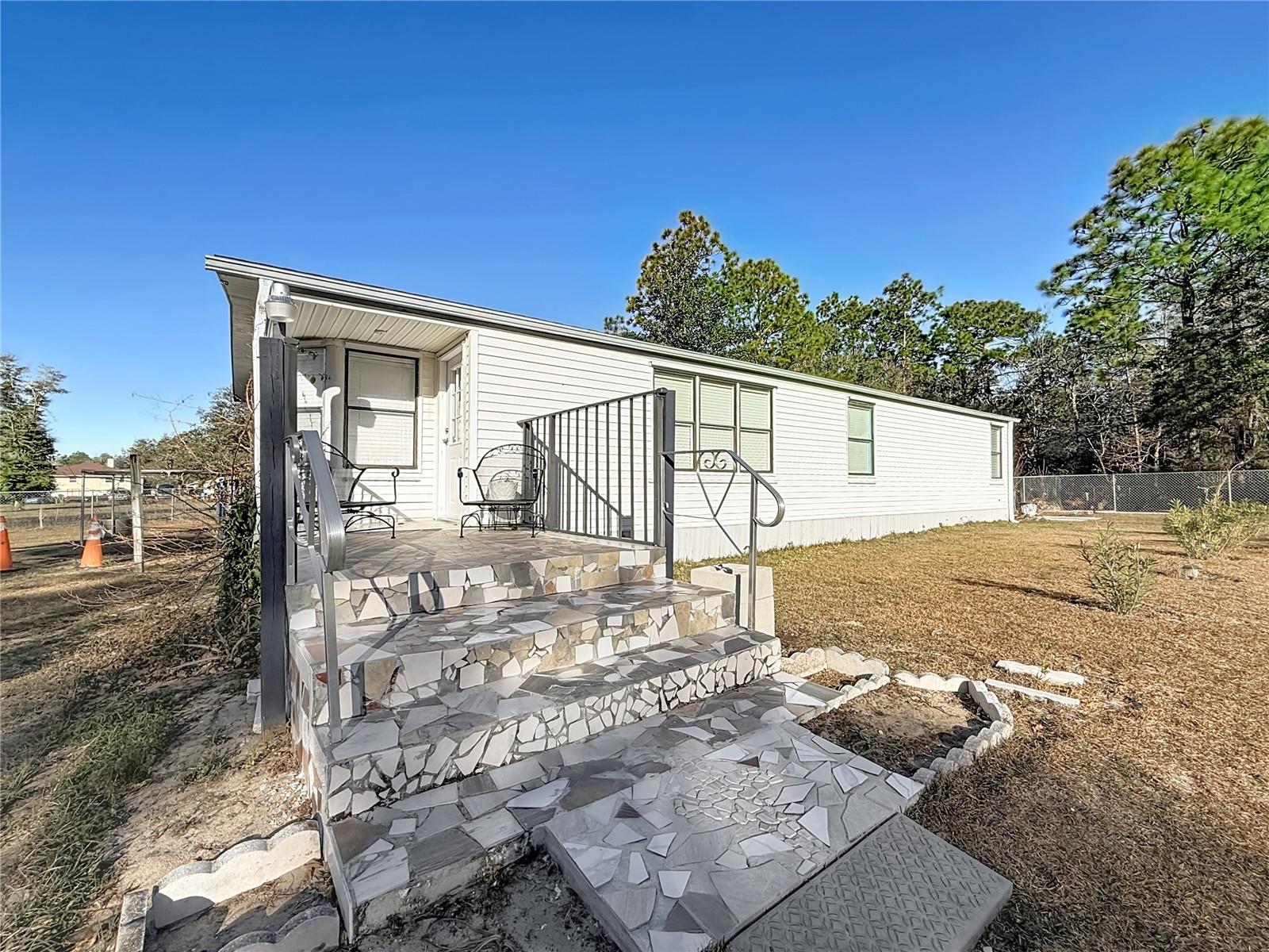 Details for 14291 26th Street, MORRISTON, FL 32668