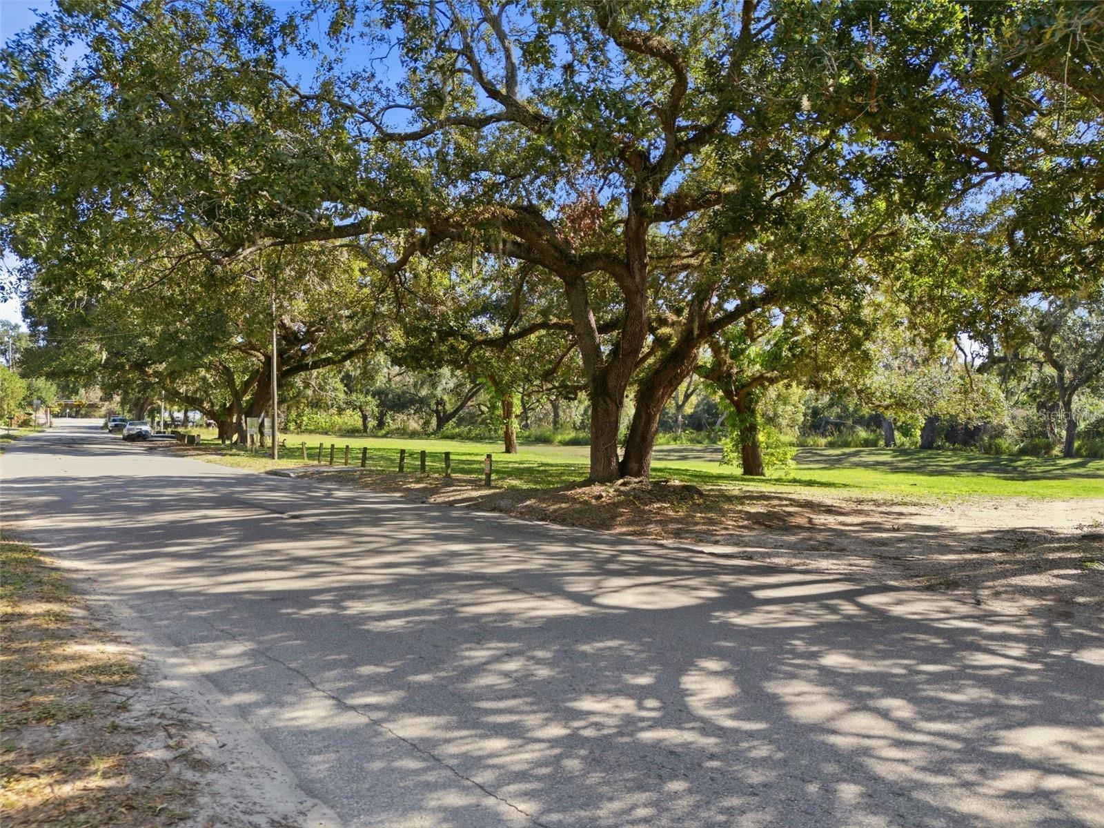 Image 14 of 18 For 2011 Mulberry Drive