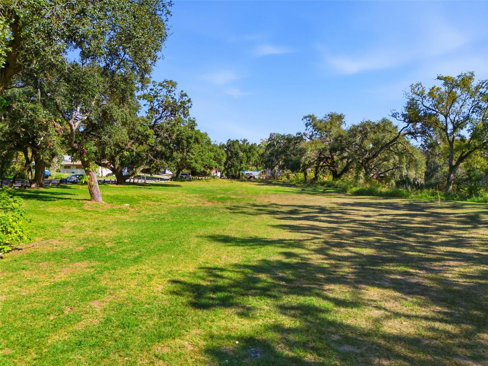 Image 15 of 18 For 2011 Mulberry Drive