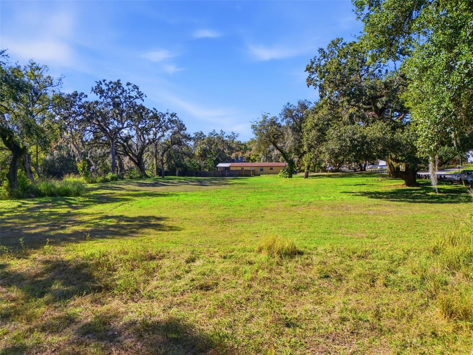 Image 17 of 18 For 2011 Mulberry Drive