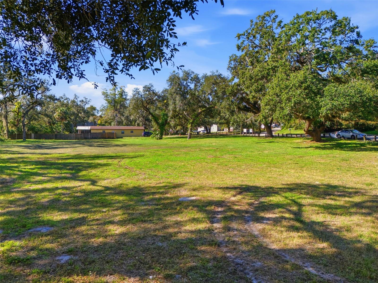 Image 18 of 18 For 2011 Mulberry Drive