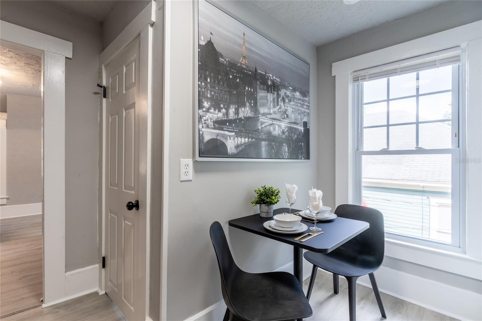 Image 10 of 36 For 515.5 Daniels Avenue