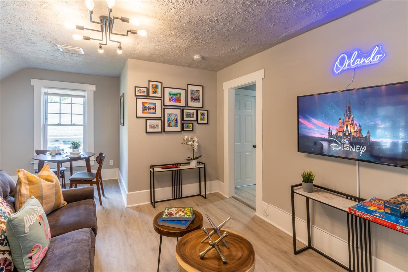 Image 20 of 36 For 515.5 Daniels Avenue