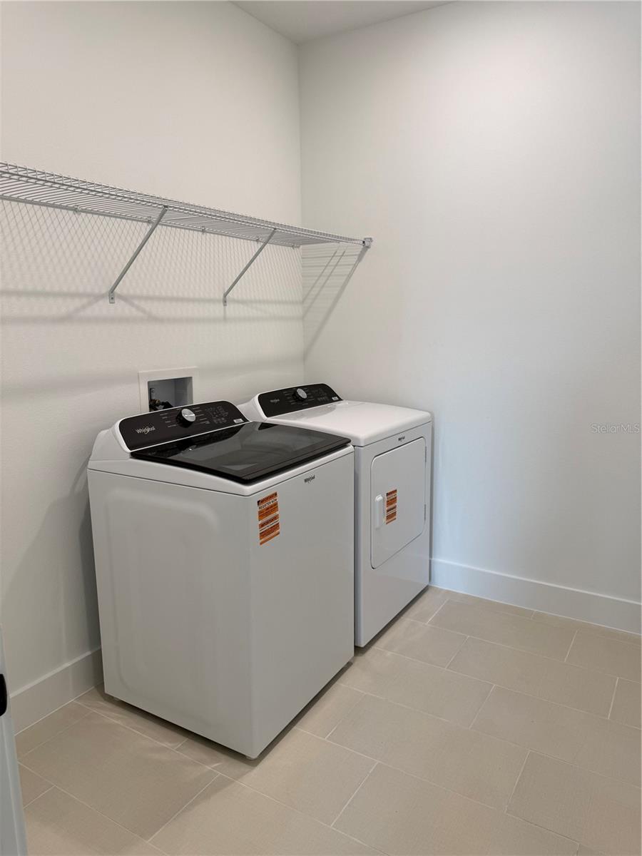 Image 17 of 34 For 1012 Gloryland Court