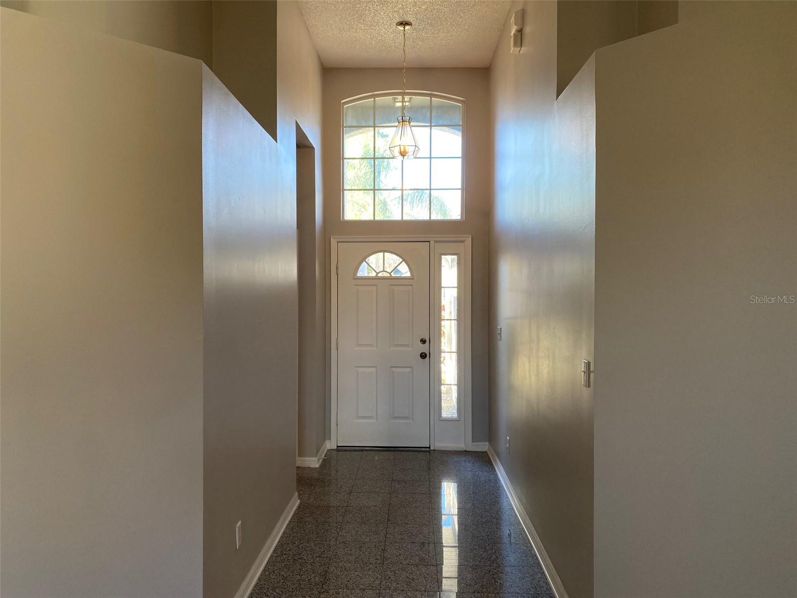 Image 3 of 31 For 805 Magnolia Creek Circle