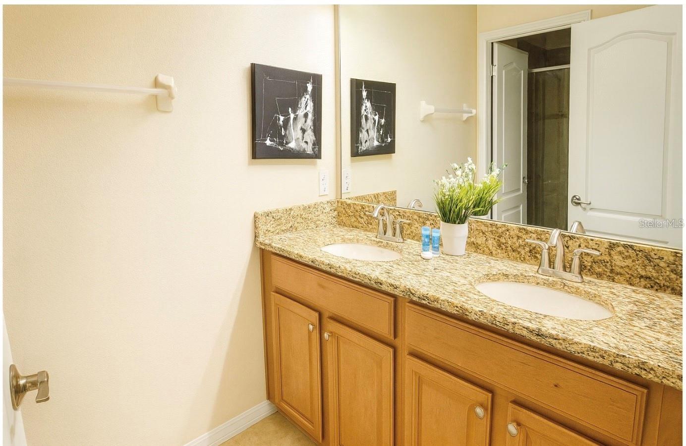 Image 23 of 52 For 8974 California Palm Road