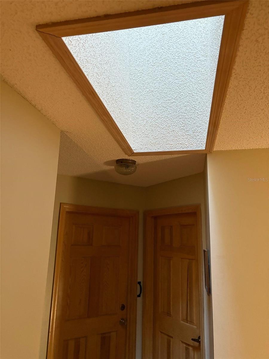 Image 13 of 33 For 3909 Lake Forest Street