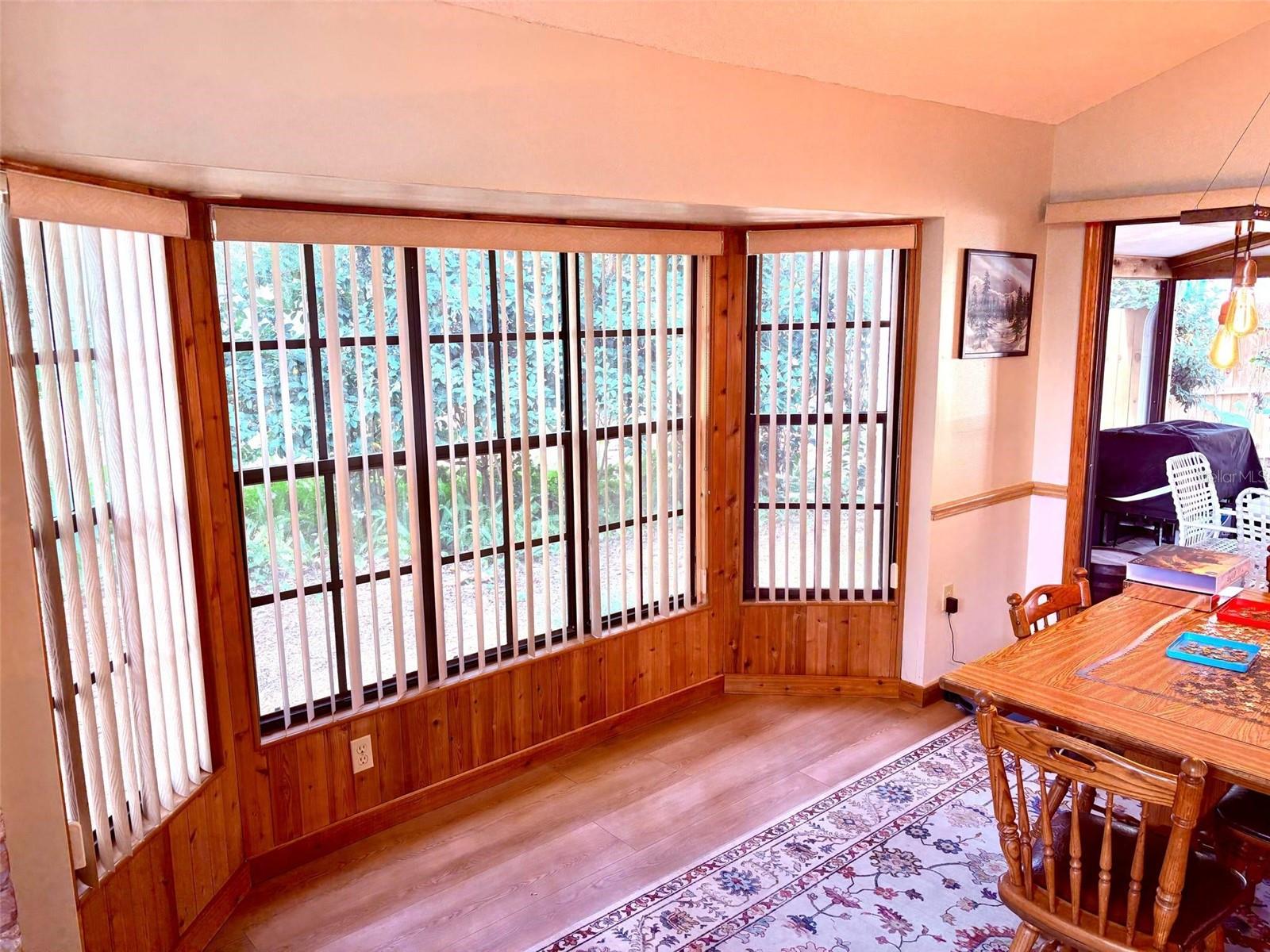 Image 8 of 33 For 3909 Lake Forest Street