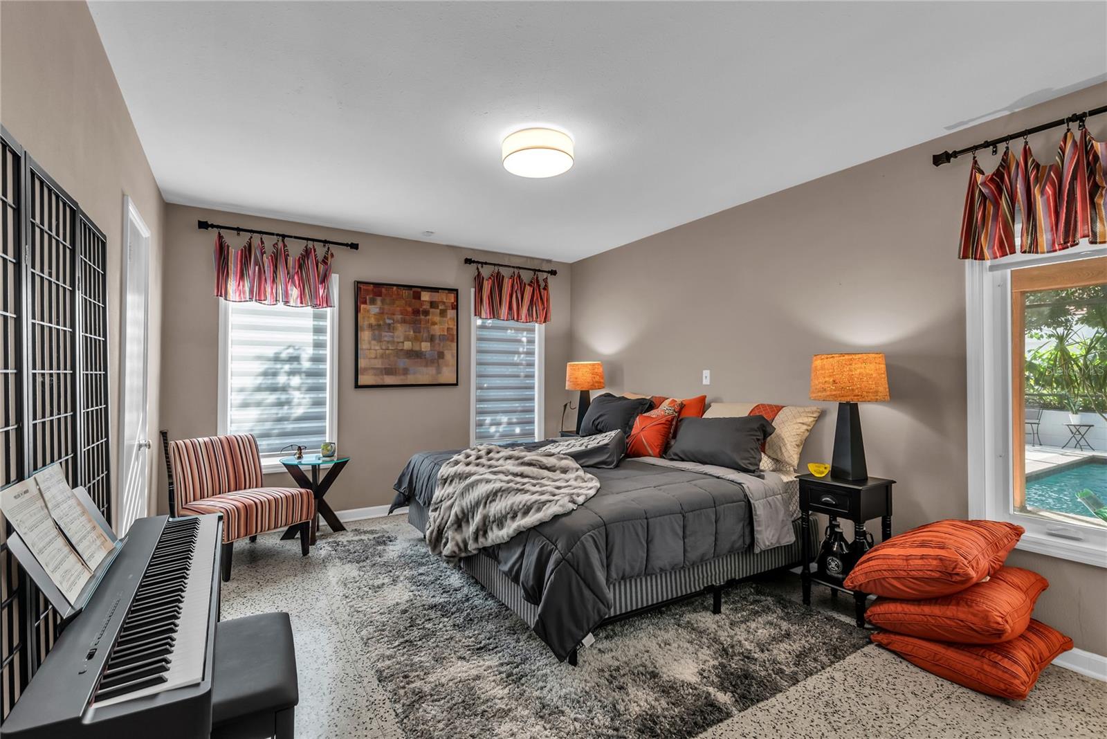 Image 35 of 54 For 854 Edgewater Drive