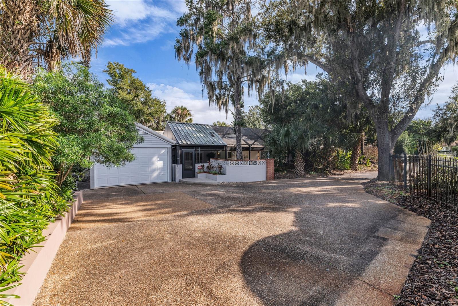 Image 49 of 54 For 854 Edgewater Drive