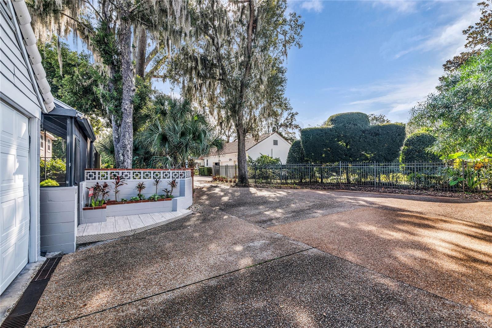 Image 50 of 54 For 854 Edgewater Drive