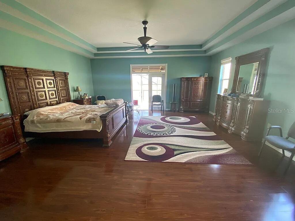 Image 48 of 79 For 10503 Palm Cove Avenue