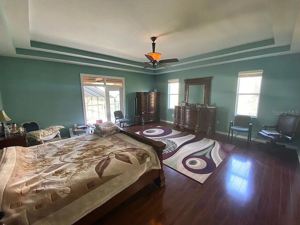 Image 52 of 79 For 10503 Palm Cove Avenue