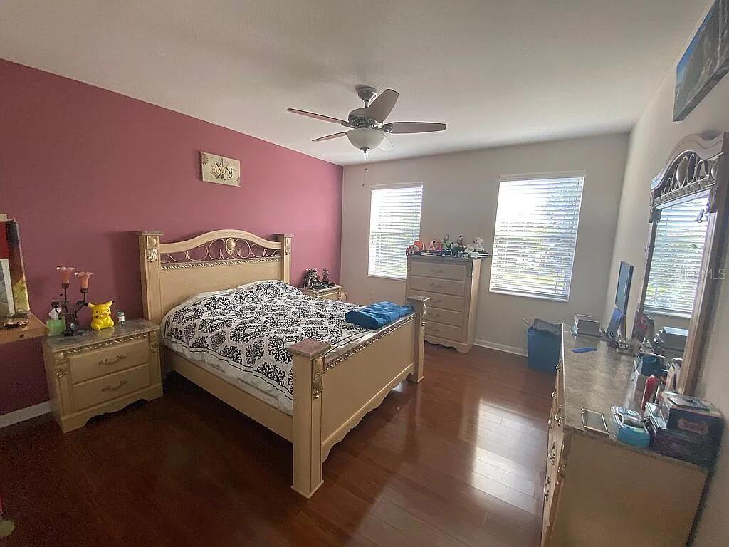 Image 54 of 79 For 10503 Palm Cove Avenue