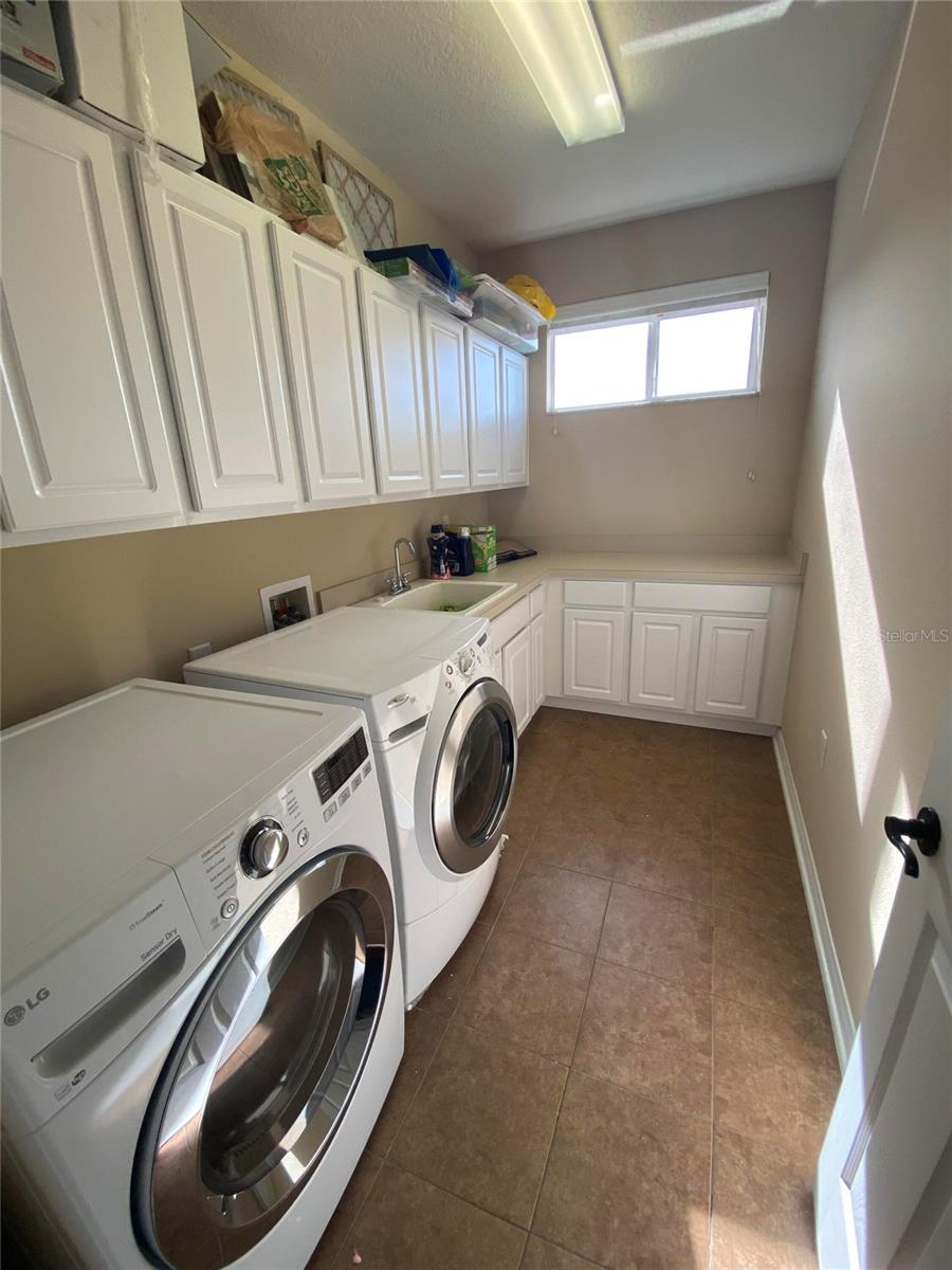 Image 75 of 79 For 10503 Palm Cove Avenue