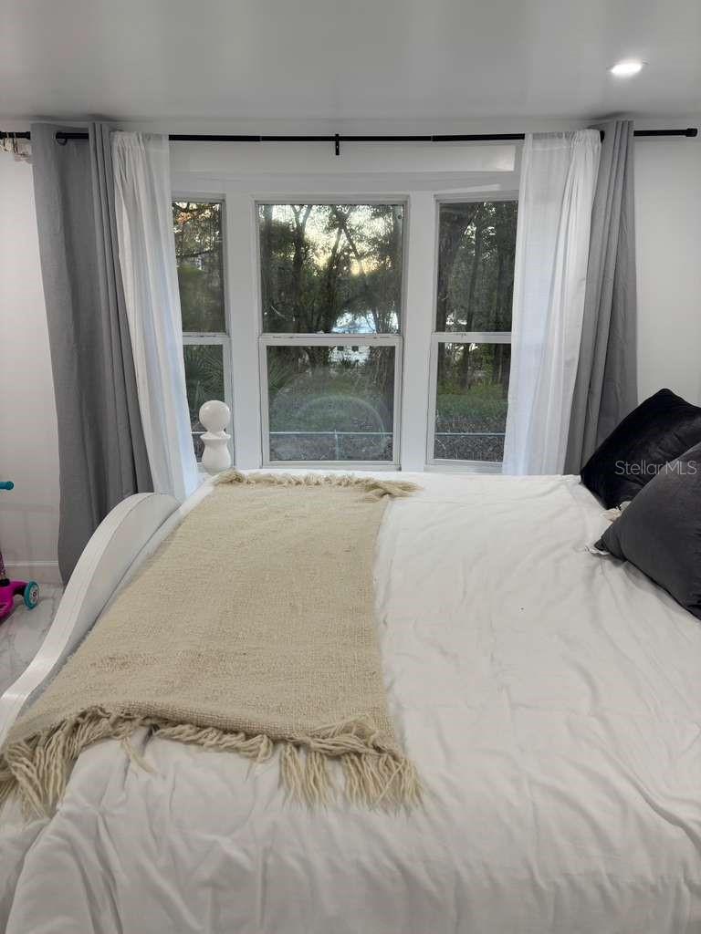 Image 13 of 17 For 5851 162 Terrace