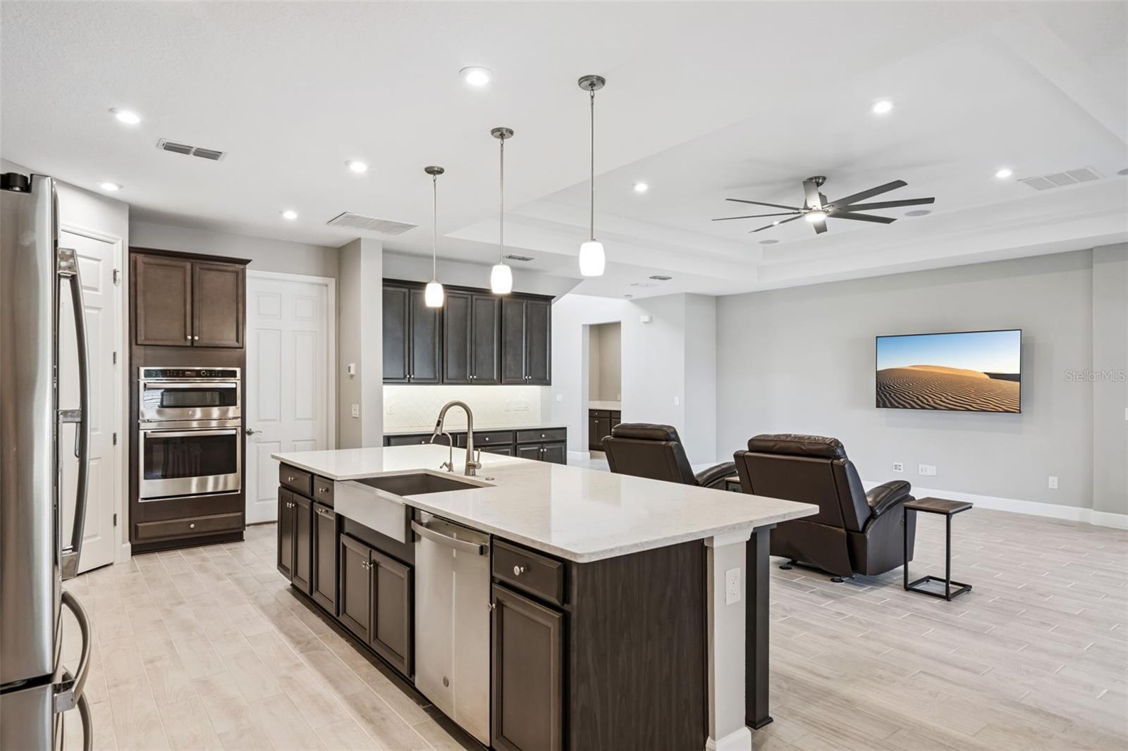 Image 12 of 63 For 3351 Current Avenue