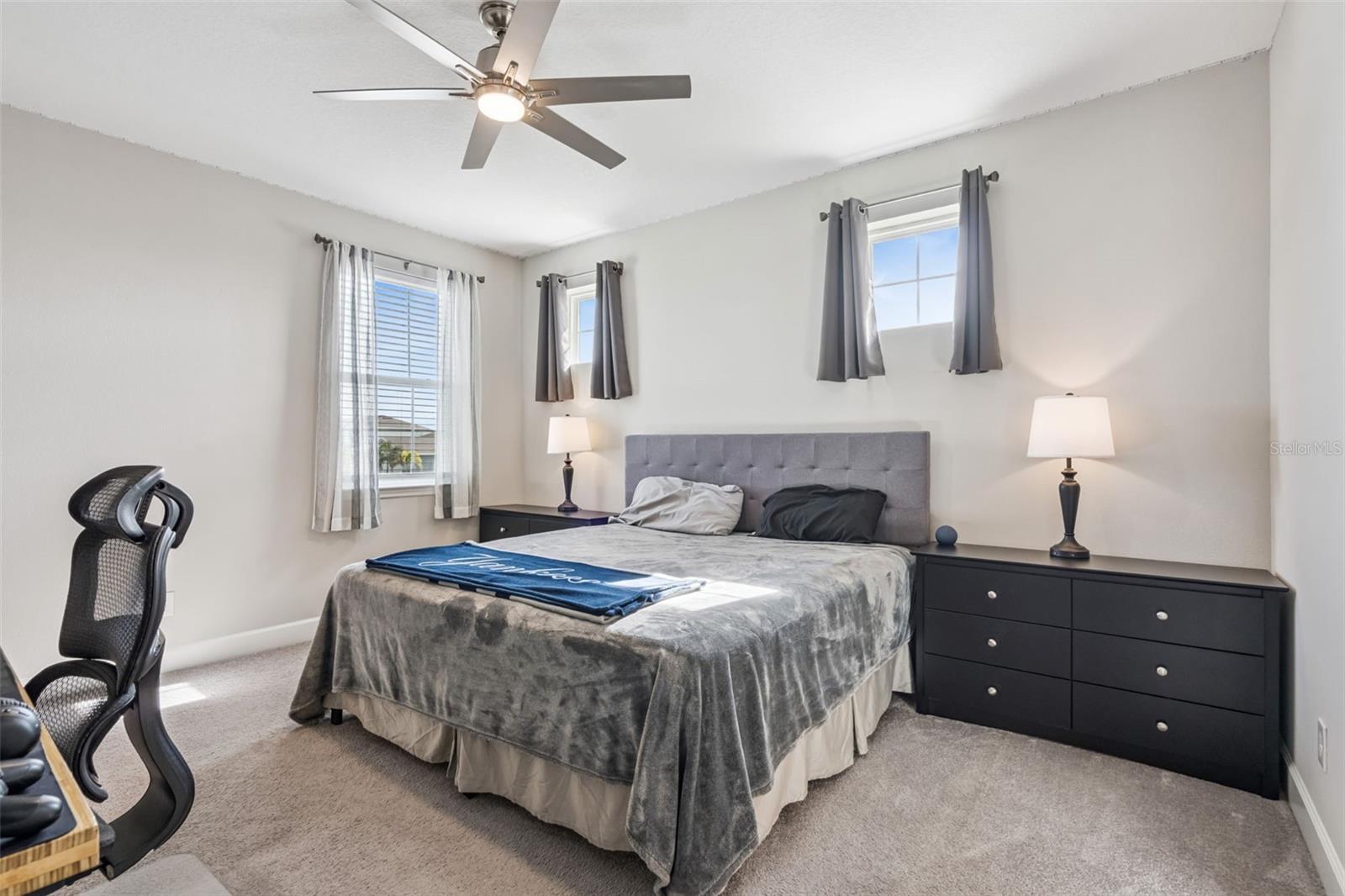 Image 24 of 63 For 3351 Current Avenue