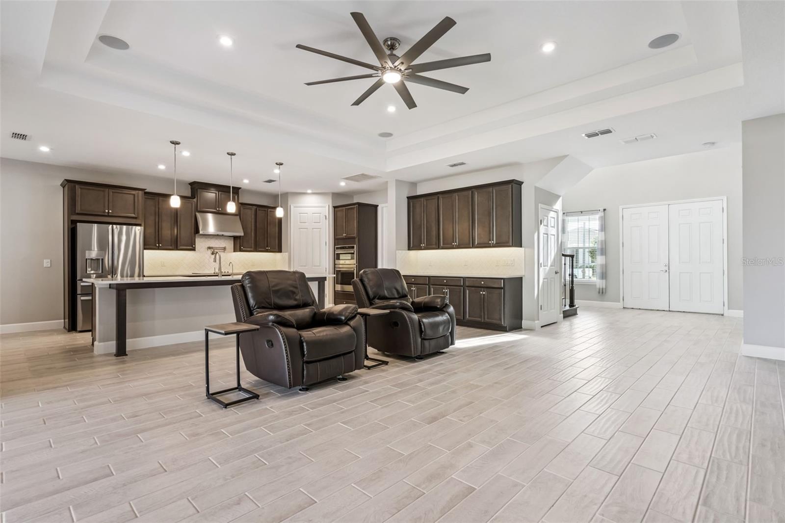 Image 8 of 63 For 3351 Current Avenue