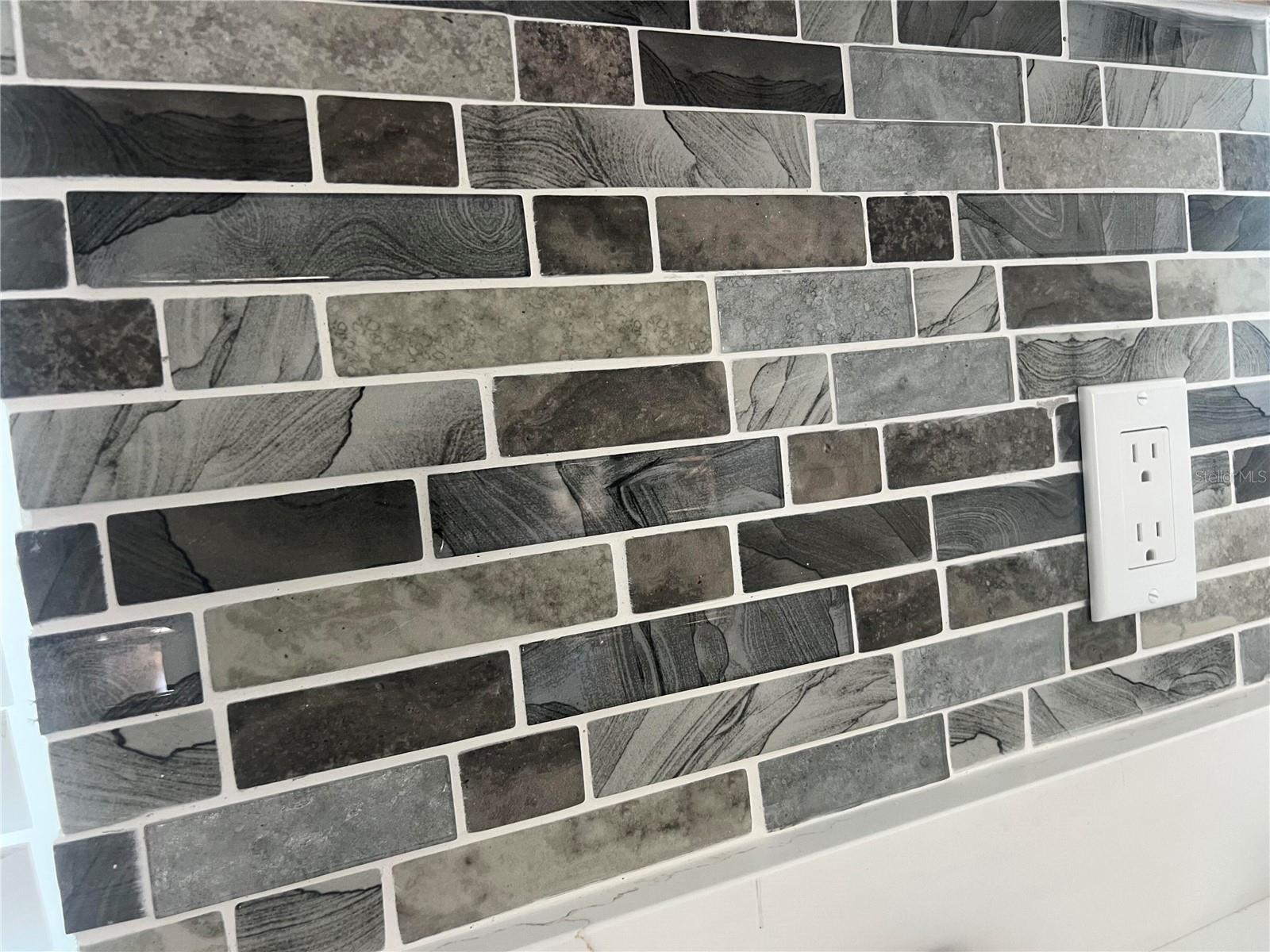 Image 16 of 22 For 1736 Colorado Avenue Ne