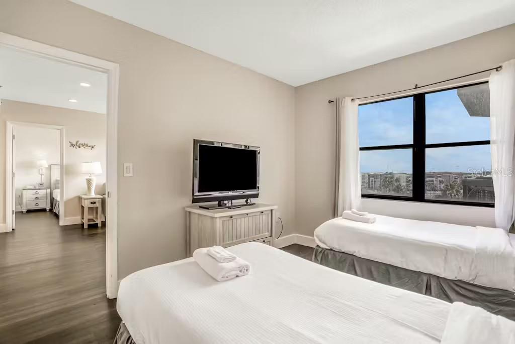 Image 15 of 32 For 6165 Carrier Drive 3604