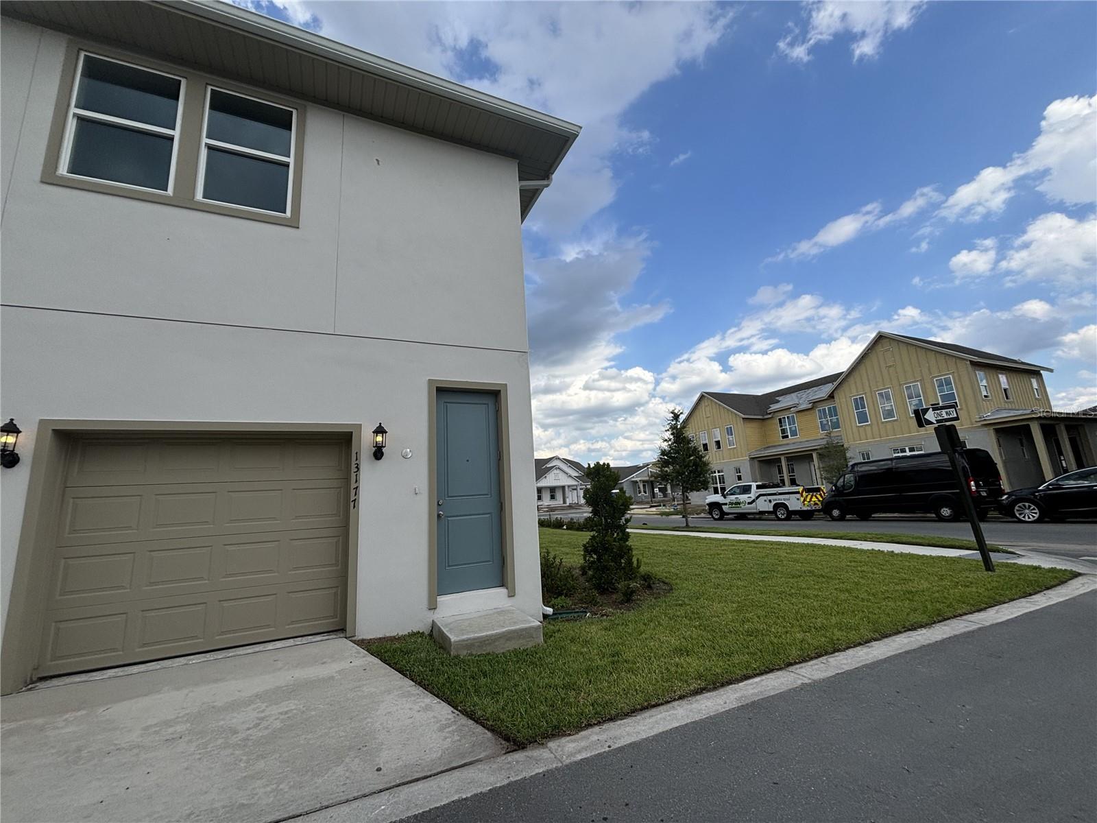 Image 2 of 12 For 13177 Markowitz Alley