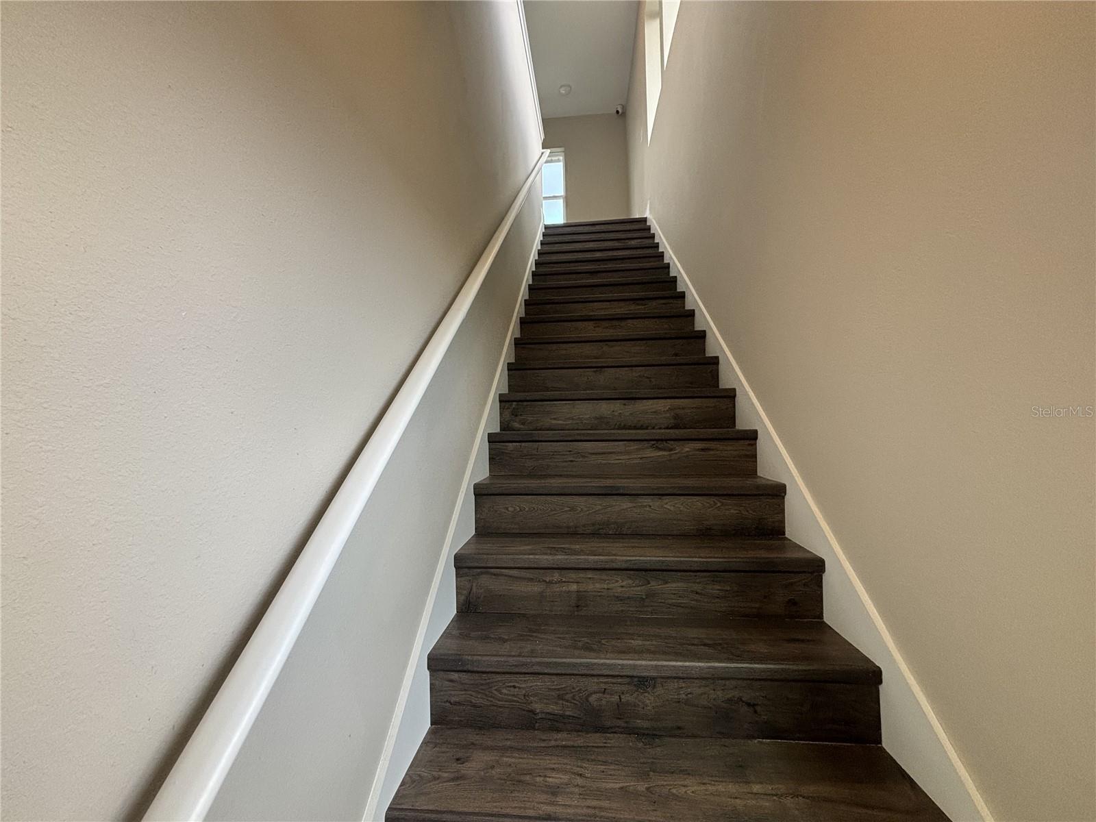 Image 3 of 12 For 13177 Markowitz Alley