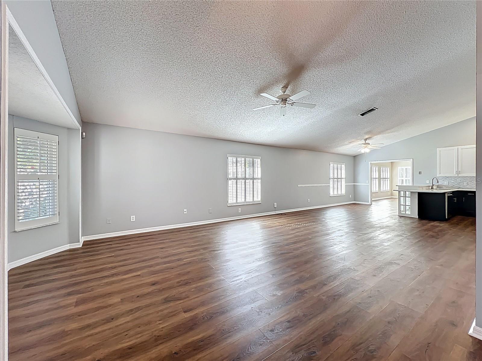 Image 18 of 43 For 630 Via Milano