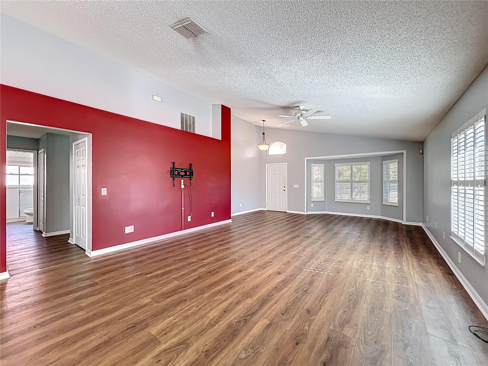 Image 20 of 43 For 630 Via Milano