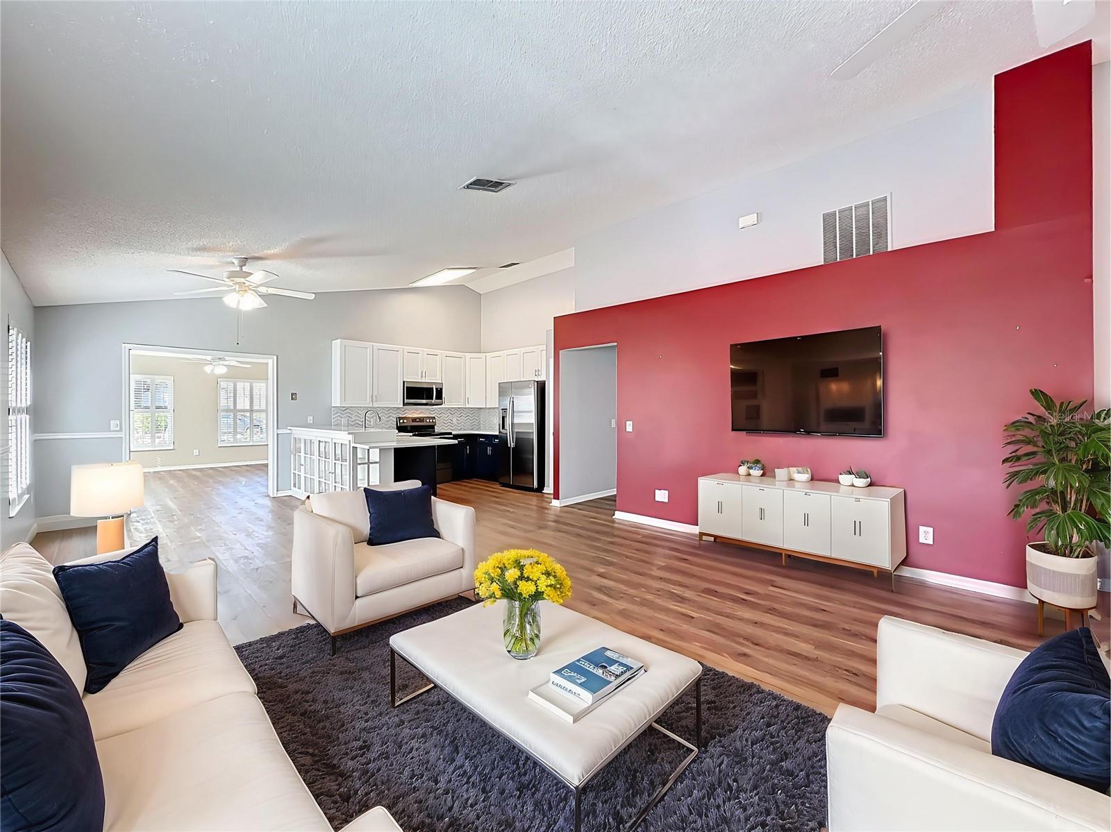 Image 7 of 43 For 630 Via Milano