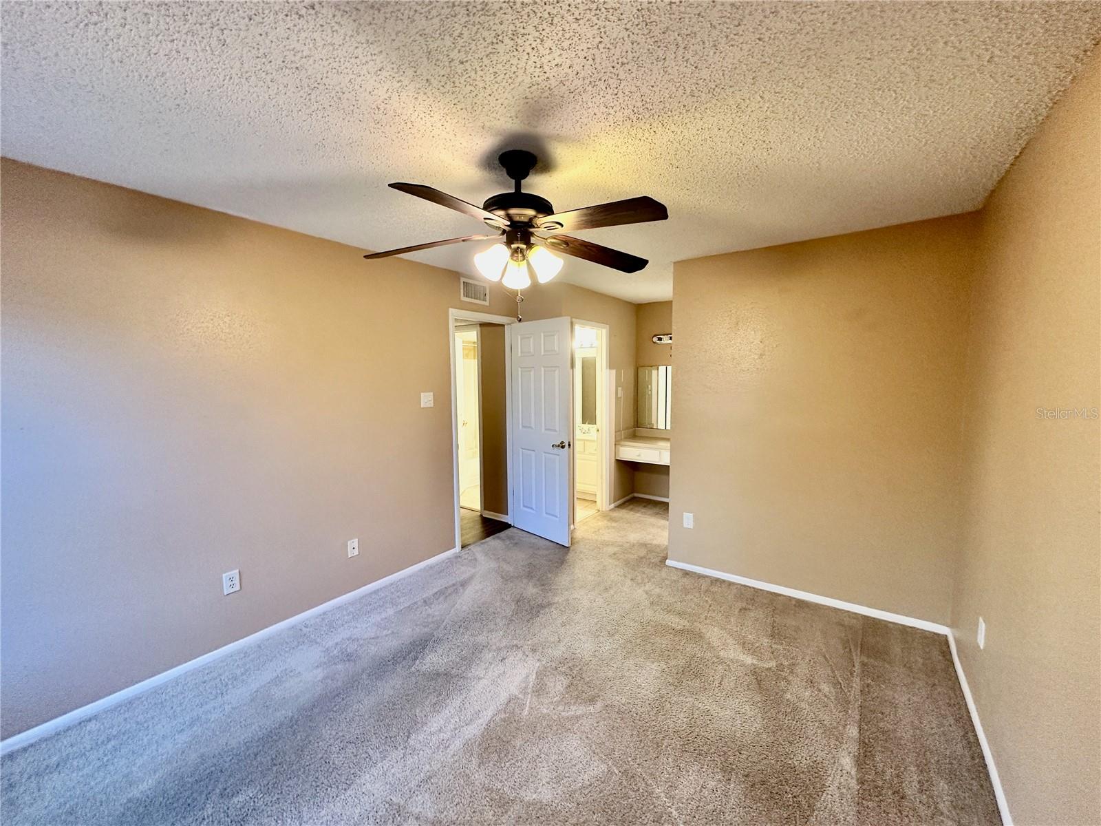 Image 13 of 19 For 3700 Idlebrook Circle 110