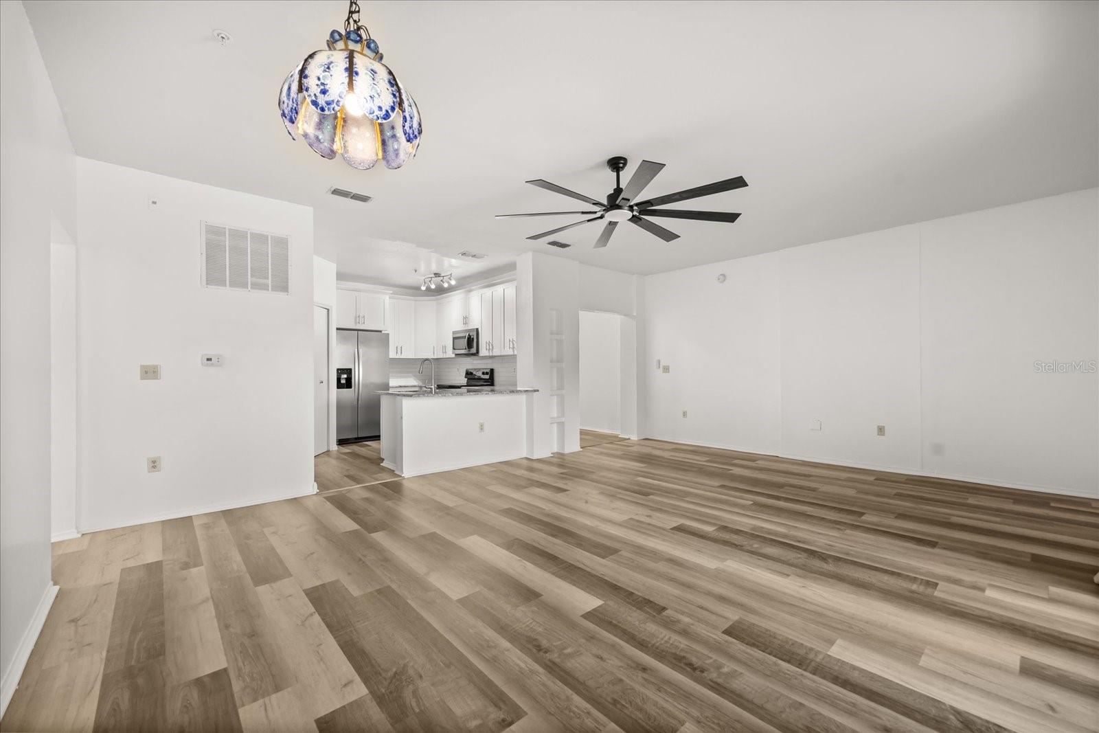 Image 11 of 27 For 126 Vista Verdi Circle 236