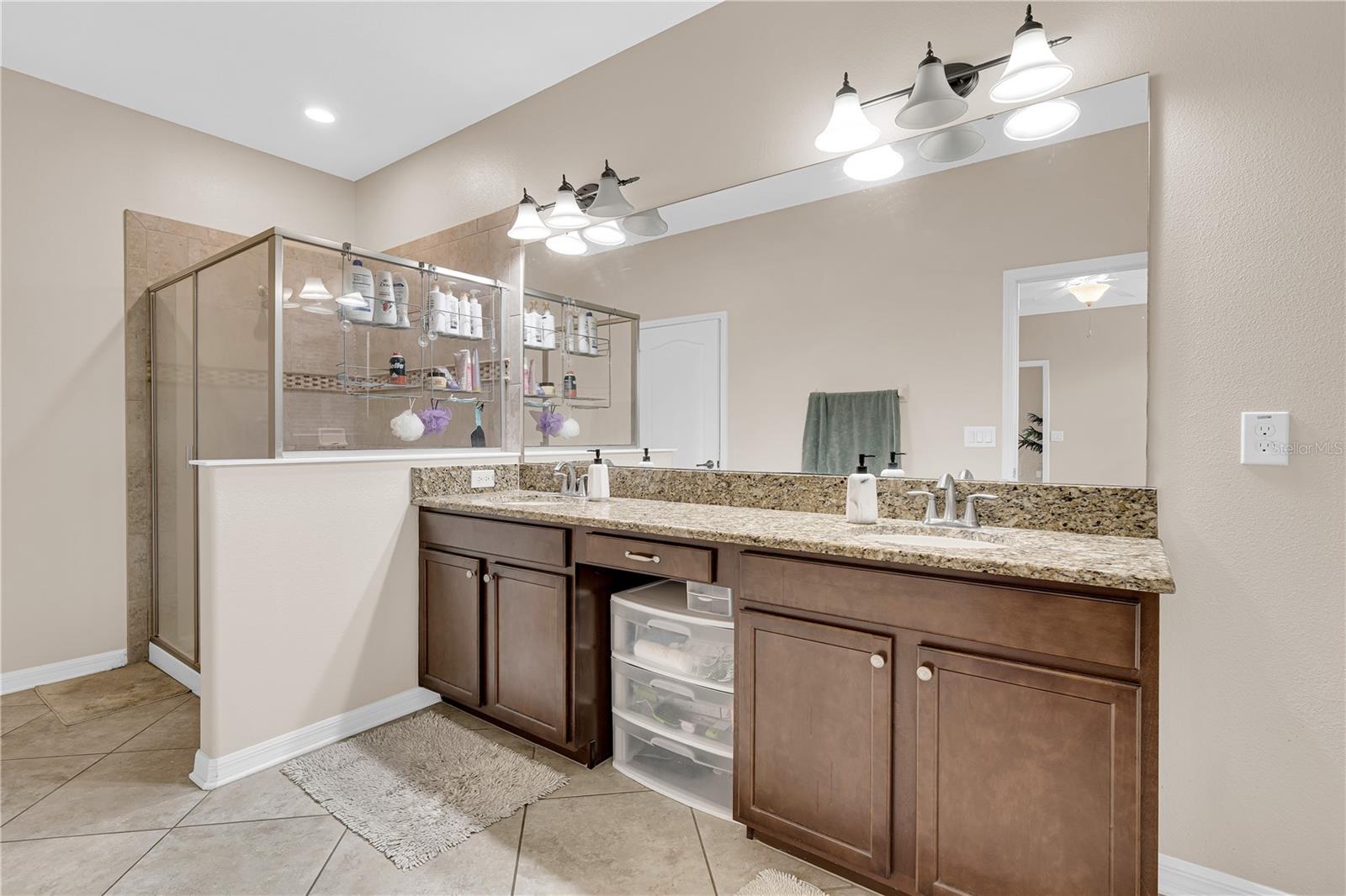 Image 13 of 46 For 7451 Fairgrove Avenue