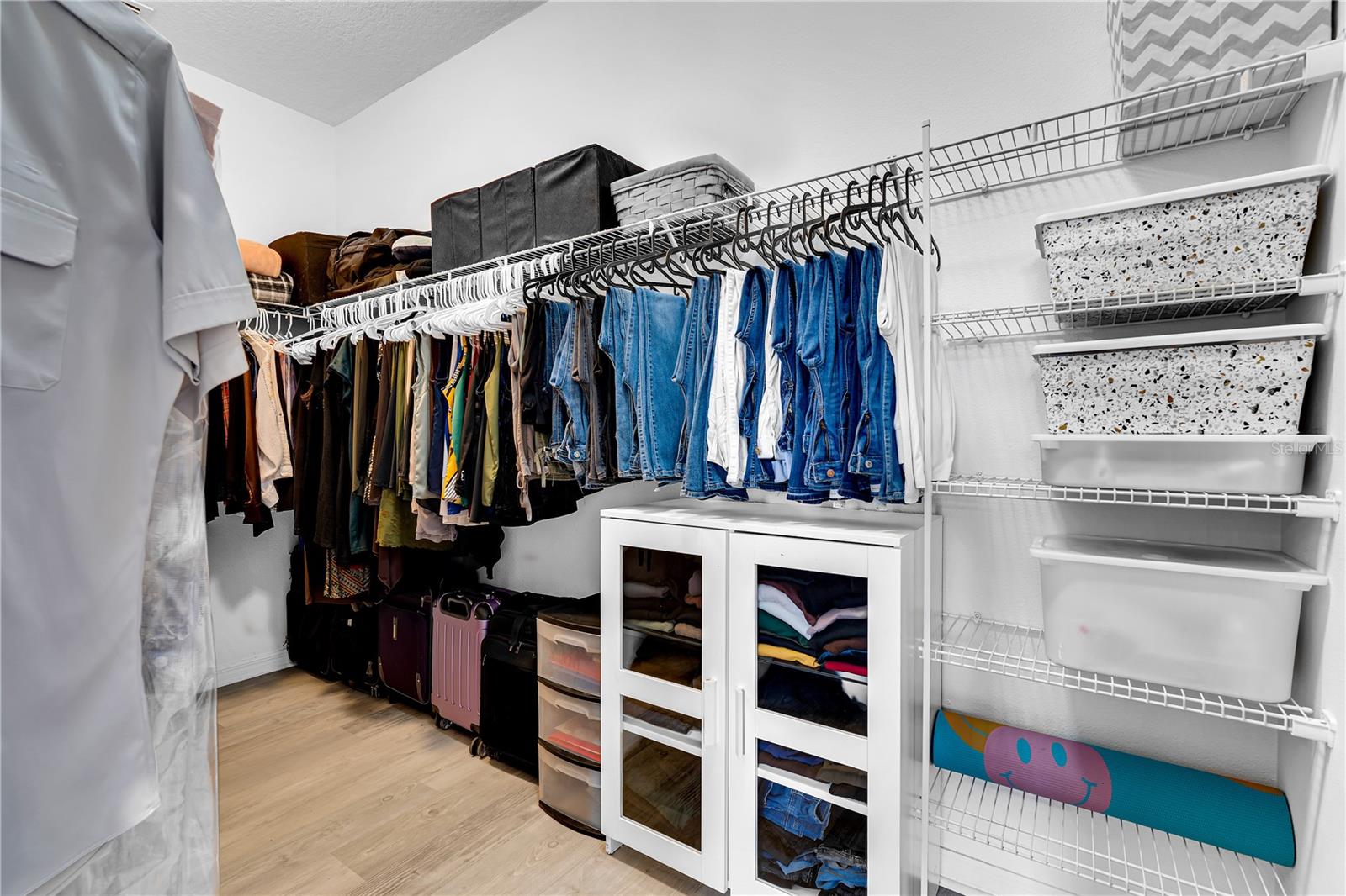 Image 16 of 46 For 7451 Fairgrove Avenue