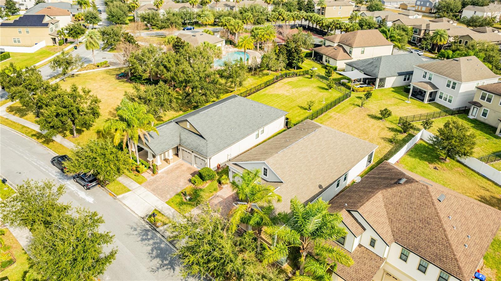 Image 29 of 46 For 7451 Fairgrove Avenue